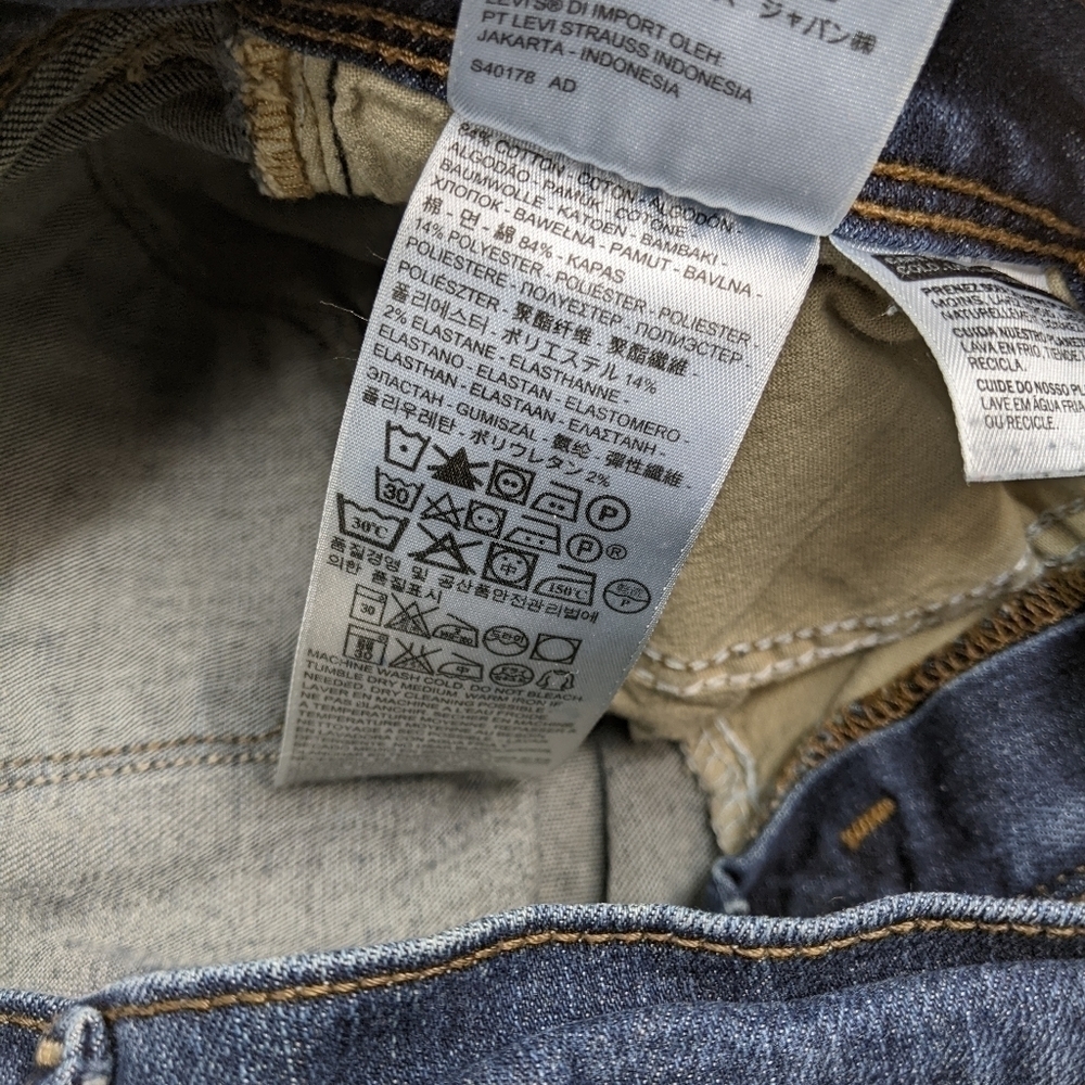 Levi's 512 Denim Jeans Perfectly Slimming Straight Leg W27 L30 (meas. 26/28) - Picture 8 of 9